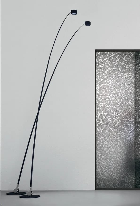 Koros door and wall module as a room divider in an office