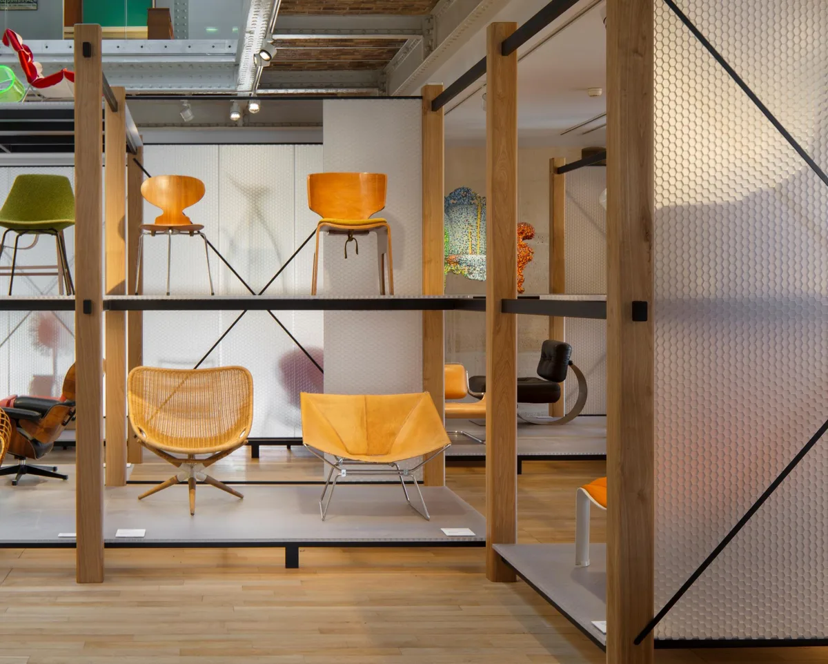 Furniture gallery at the Musée des Arts Décoratifs in the Louvre with Bencore panel screens between timber frames