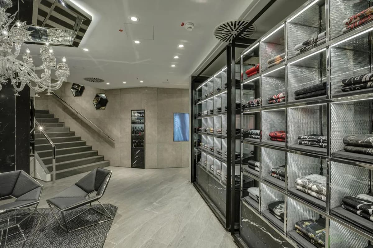 Philipp Plein boutique in Monte Carlo with Bencore honeycomb panels lining the shelving wall