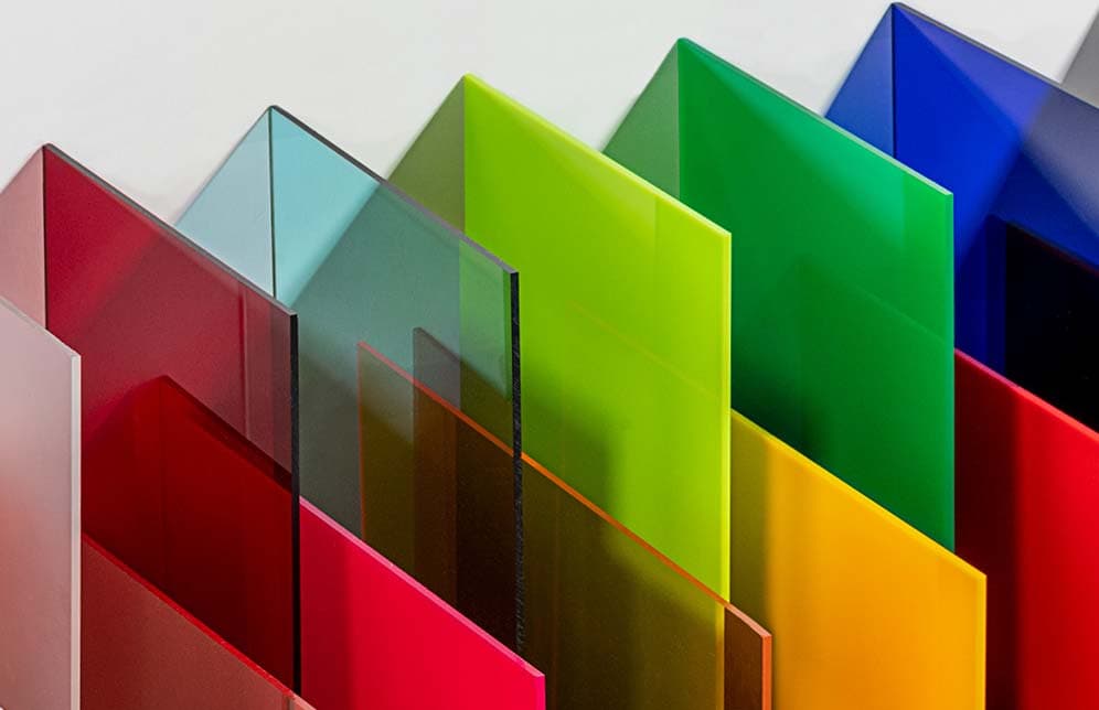 Top uses for plexiglass sheets in Canada , construction, signs, DIY and more